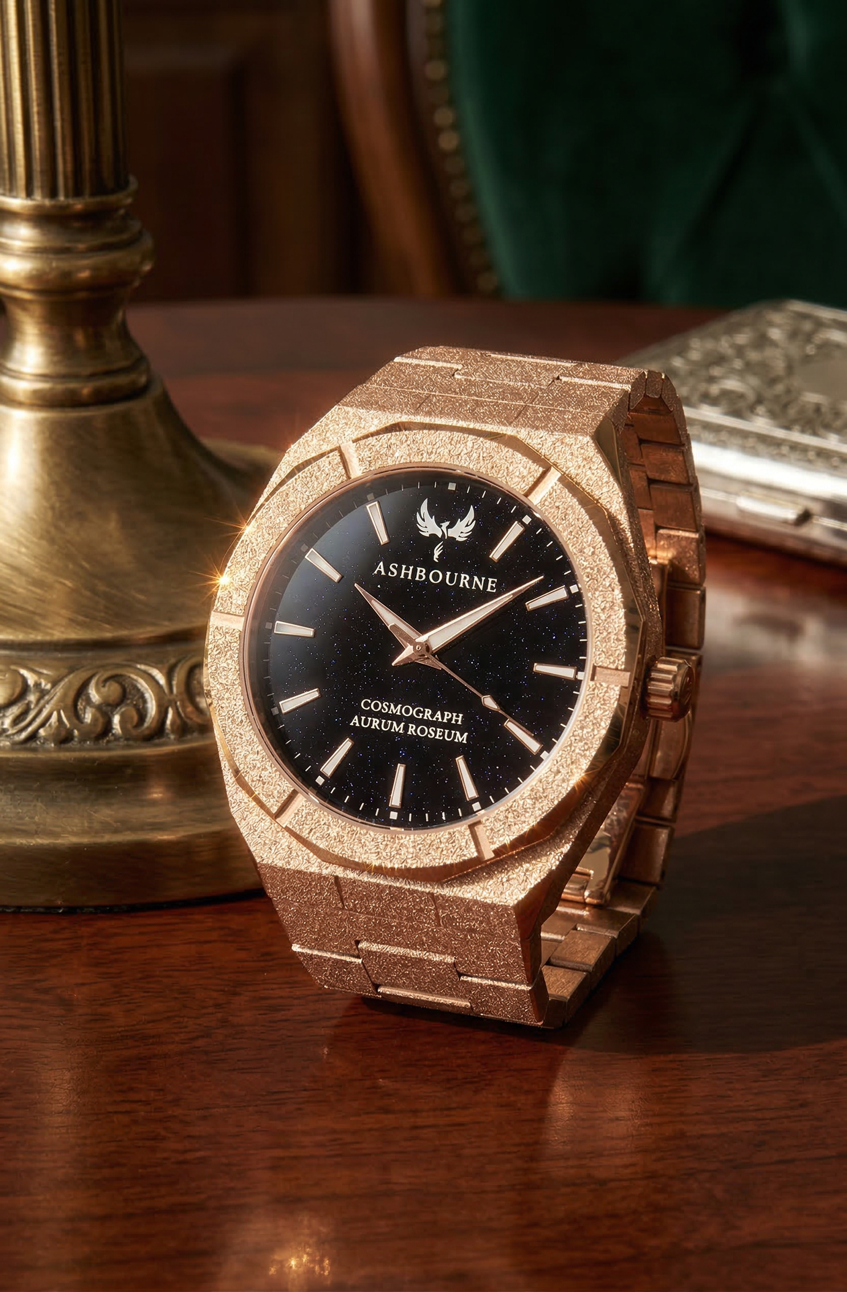Ashbourne Aurum Roseum roségouden herenhorloge in een klassieke heritage omgeving.