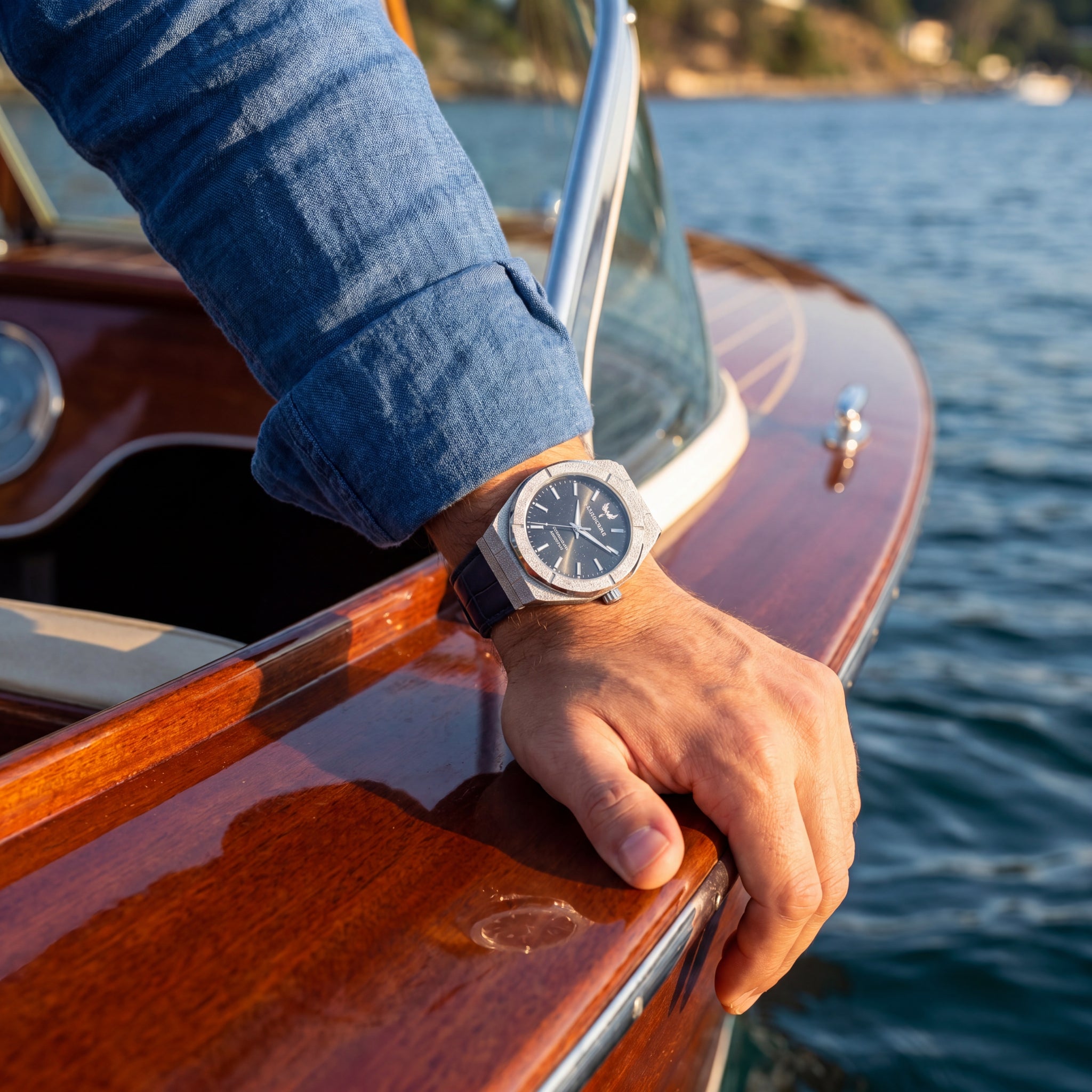 Ashbourne Corium Argentum zilveren herenhorloge met sportieve klassieke uitstraling.